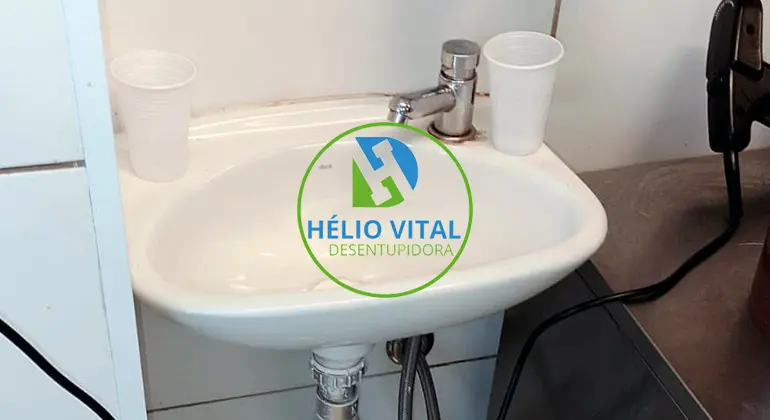 Desentupidora de Pia em Montese - Desentupidora Hélio Vital - Fortaleza - CE: Ligue 24 hs (85) 9 9671-6232, orçamento grátis 24 hs!